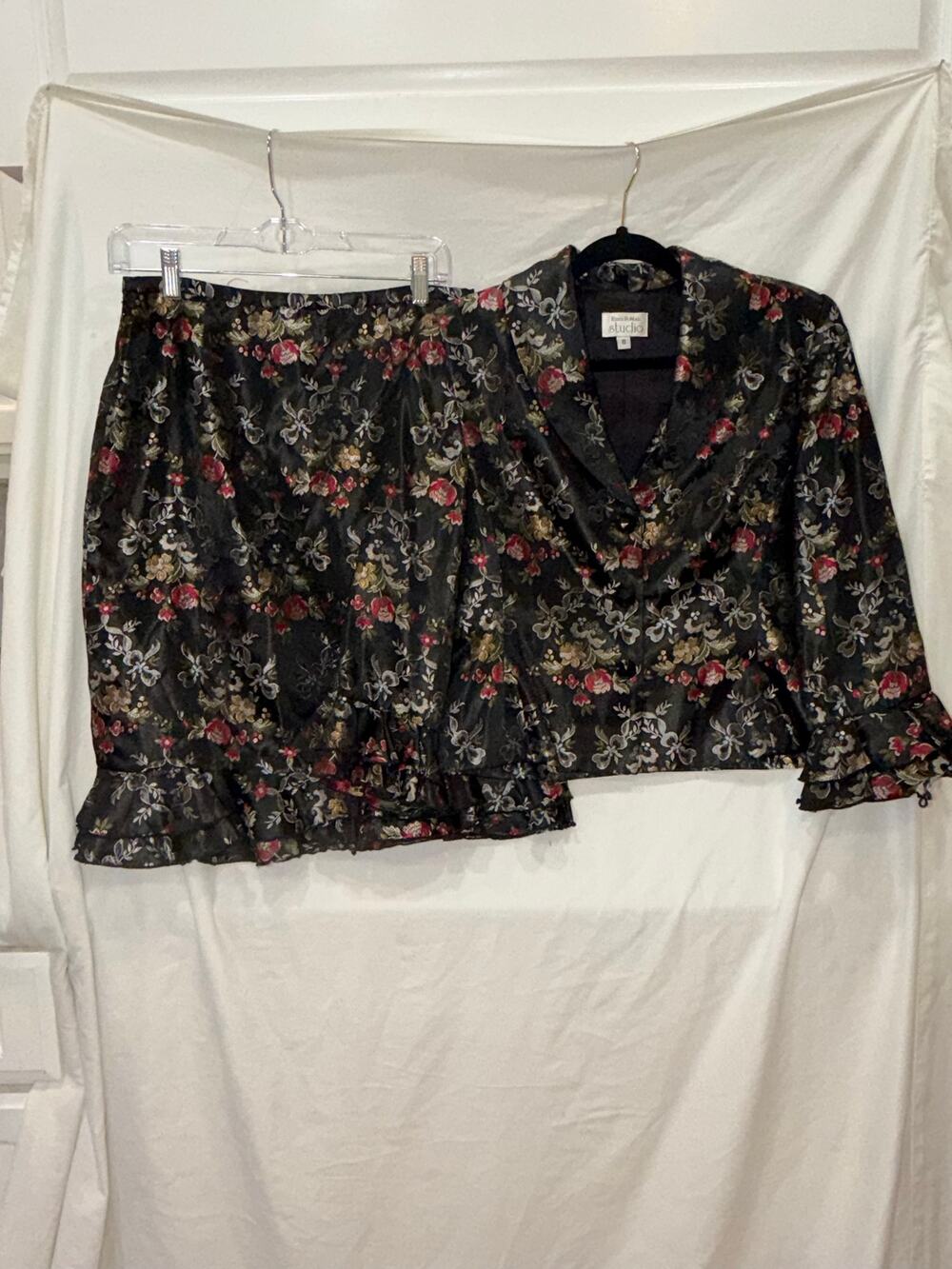 Renee DuMarr 100% Silk Floral Brocade Skirt Suit Set 8
